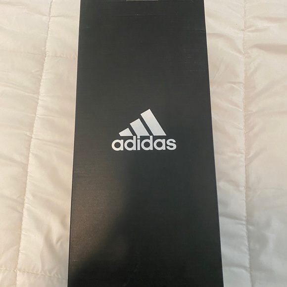 Men’s Adidas Slides - Picture 3 of 4